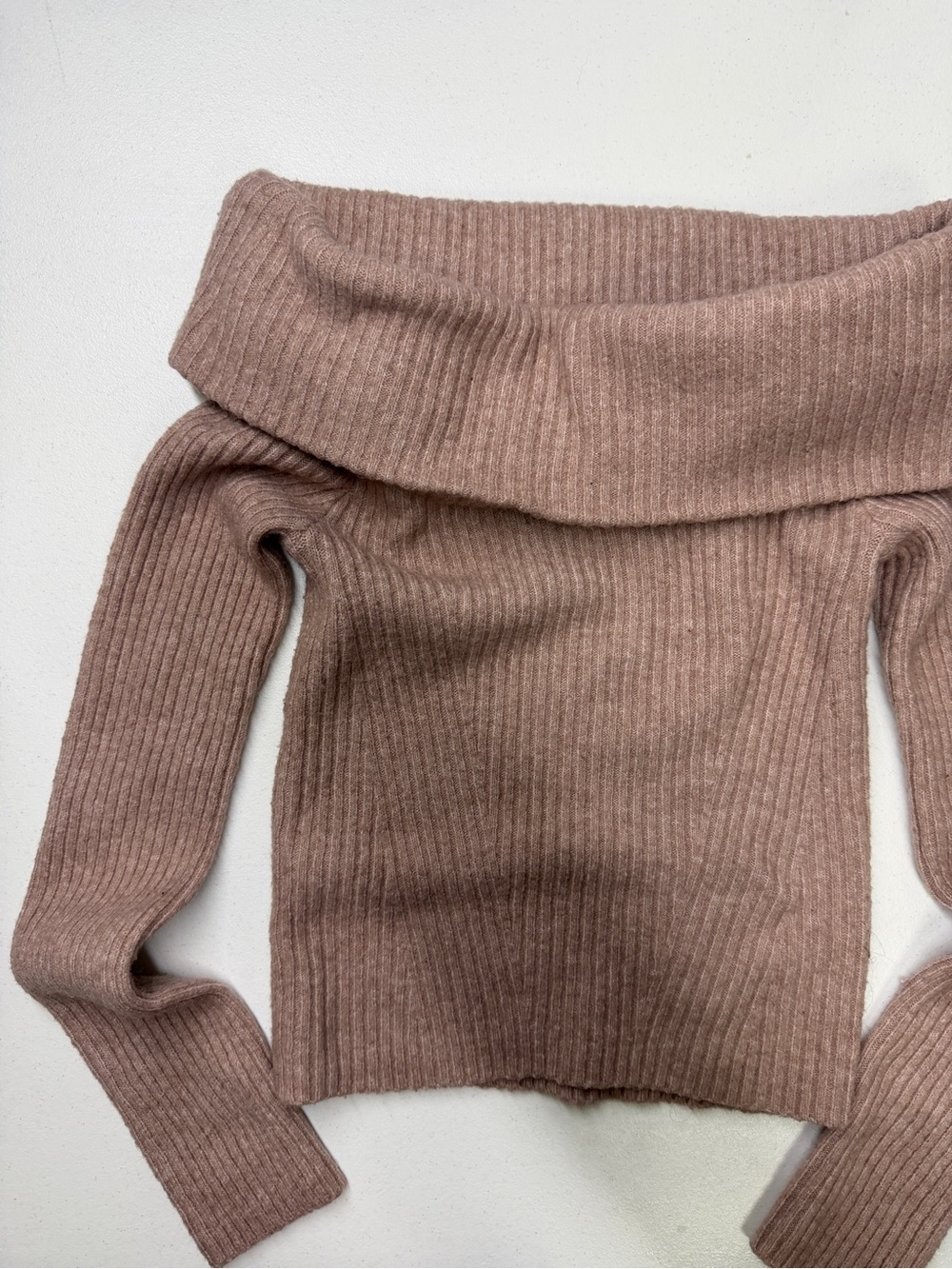 H&M Womenβs XS Dusty Rose Off Shoulder Ribbed Knit Sweater Foldover Neck